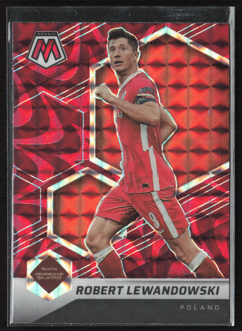 2021-22 Panini Mosaic Road to FIFA World Cup #51 Robert Lewandowski Reactive Red